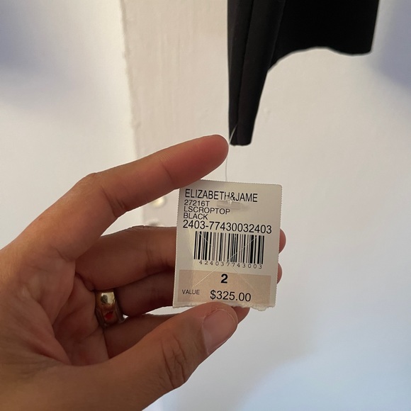 NWT Elizabeth and James crop top with flared bell sleeves - Picture 3 of 6